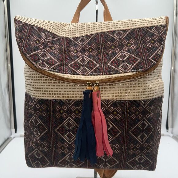 Boho Tassel And Gold Thread weaved Sling/Backpack - Picture 1 of 16